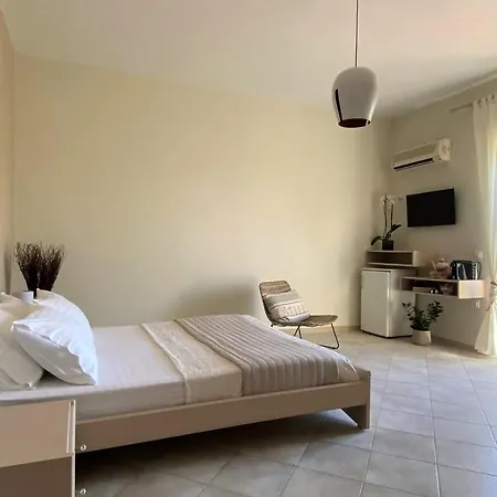 Drosia - Chic & Classic Rooms Guest house