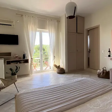 Guest house Drosia - Chic & Classic Rooms 3*